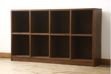 マス目棚を新規製作!当店のオーダー家具を参考にご希望のサイズで。ヒノキの無垢材を使用し、棚は横4列、縦2列の造りで。(ロッカー、ラック、本棚)