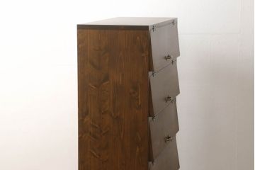 パタパタ収納を新規製作!希望のサイズにて、5段・下開き扉仕様。取っ手を取り付け、参考画像の色味に合わせて仕上げ。(下駄箱、キャビネット、戸棚、ロッカー)