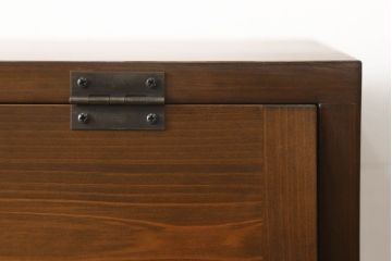 パタパタ収納を新規製作!希望のサイズにて、5段・下開き扉仕様。取っ手を取り付け、参考画像の色味に合わせて仕上げ。(下駄箱、キャビネット、戸棚、ロッカー)