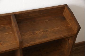 本棚を新規製作!当店のオーダー家具を参考に、台形型のデザイン、お好みのサイズで。(オープンラック、ブックシェルフ、ロッカー)