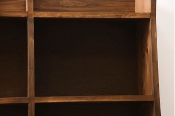 本棚を新規製作!当店のオーダー家具を参考に、台形型のデザイン、お好みのサイズで。(オープンラック、ブックシェルフ、ロッカー)