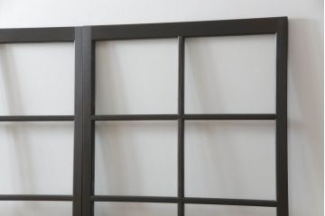 ガラス戸を新規製作!クリアガラスを取り付け、濃い茶色で着色仕上げ。(引き戸、建具)