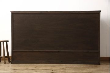 サイドボードを新規製作!当店のオーダー家具を参考に縦桟引き戸デザイン、ご希望のサイズ、色味にて。(収納棚、戸棚、サイドキャビネット)