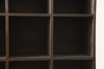 脚付きマス目棚を新規製作!(ロッカー、収納棚、本棚、飾り棚)