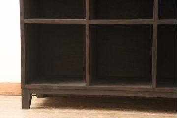 脚付きマス目棚を新規製作!(ロッカー、収納棚、本棚、飾り棚)