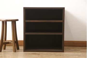 収納棚を新規製作!背面に配線用穴あけ加工を施し、棚板は可動式に。ご希望の色味に着色仕上げ。(サイドボード、サイドキャビネット、ローボード、テレビ台、テレビボード)