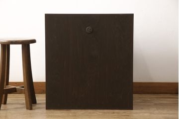 収納棚を新規製作!背面に配線用穴あけ加工を施し、棚板は可動式に。ご希望の色味に着色仕上げ。(サイドボード、サイドキャビネット、ローボード、テレビ台、テレビボード)