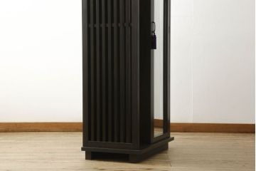 ハンガー収納付姿見を新規製作!鏡面内部は可動式の棚板5枚とハンガーアイアンを取り付け。濃い茶色で着色仕上げ。(洋服タンス、収納棚、戸棚、キャビネット、ワードローブ)