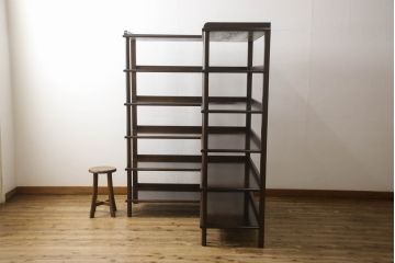 L字型収納棚を新規製作!ご希望の棚数とサイズで製作し、濃い茶色で着色仕上げ。(コーナーラック、飾り棚、オープンラック)