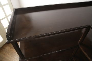 L字型収納棚を新規製作!ご希望の棚数とサイズで製作し、濃い茶色で着色仕上げ。(コーナーラック、飾り棚、オープンラック)