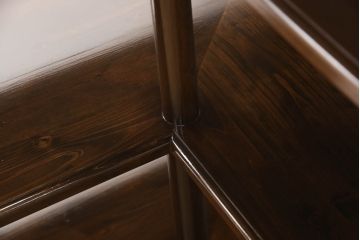 L字型収納棚を新規製作!ご希望の棚数とサイズで製作し、濃い茶色で着色仕上げ。(コーナーラック、飾り棚、オープンラック)