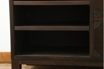 リビングボードを新規製作!引き出し前板には古材を使用。背面は配線用の穴あけ加工。濃い茶色で着色仕上げ。(古金具リメイク、サイドボード、ローボード、収納棚)