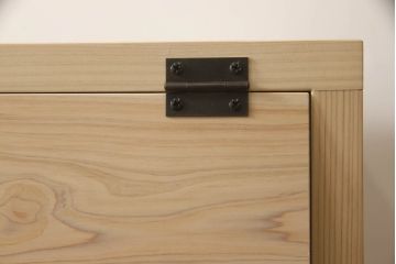 パタパタ扉のマス目棚を新規製作!上段は3×3のマス目に、下段は大容量の引き出しを設置。(収納棚、キャビネット、引き出し、戸棚、ロッカー)
