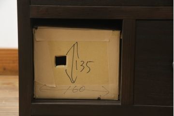 収納棚を新規製作!上段のオープンラック部分には配線用穴あけ加工。キャスターの取り付け。(サイドキャビネット、引き出し、サイドボード)