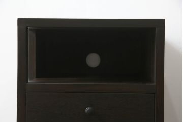 収納棚を新規製作!上段のオープンラック部分には配線用穴あけ加工。キャスターの取り付け。(サイドキャビネット、引き出し、サイドボード)