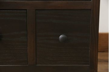 収納棚を新規製作!上段のオープンラック部分には配線用穴あけ加工。キャスターの取り付け。(サイドキャビネット、引き出し、サイドボード)