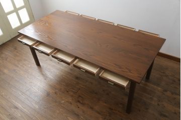 両面引き出し付きの作業台を新規製作!(8人掛けダイニングテーブル、6人掛け)