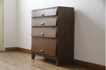 パタパタ扉の収納棚を新規製作!ヒノキ無垢材使用。(戸棚、キャビネット、ロッカー、下駄箱)