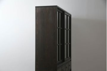 重ね戸棚を新規製作!棚や引き出し位置をご希望に合わせて製作し、色は参考商品に合わせて濃い茶色で着色仕上げ。(食器棚、収納棚、カップボード、キャビネット、飾り棚、引き出し)