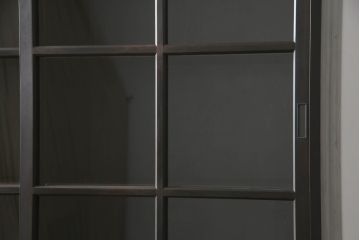重ね戸棚を新規製作!棚や引き出し位置をご希望に合わせて製作し、色は参考商品に合わせて濃い茶色で着色仕上げ。(食器棚、収納棚、カップボード、キャビネット、飾り棚、引き出し)