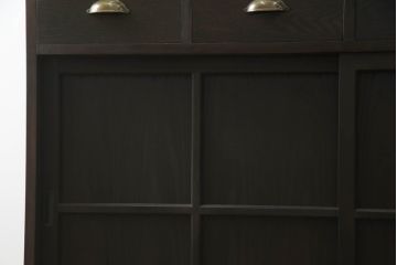 重ね戸棚を新規製作!棚や引き出し位置をご希望に合わせて製作し、色は参考商品に合わせて濃い茶色で着色仕上げ。(食器棚、収納棚、カップボード、キャビネット、飾り棚、引き出し)