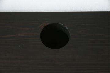 テレビ台を新規製作!オープンラックには配線用の穴開け加工、戸棚内部は可動式の棚板を設置。濃い茶色で着色仕上げ。(サイドテーブル、サイドキャビネット、収納棚、引き出し)