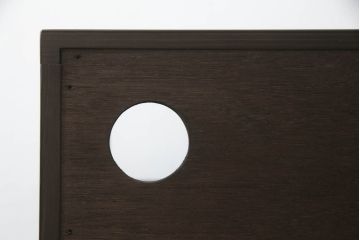 テレビ台を新規製作!オープンラックには配線用の穴開け加工、戸棚内部は可動式の棚板を設置。濃い茶色で着色仕上げ。(サイドテーブル、サイドキャビネット、収納棚、引き出し)