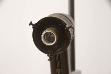 フロアスタンドを新規製作!ご希望のサイズ、デザインにて。高さ・角度調整可能な仕様で、台座は円形にて製作。シェードは当店のアンティークのものを使用。(フロアランプ、スタンドライト、照明)