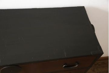 桐箪笥に脚の取り付けリメイク!高品質リペアを施し、オリジナルの色を基準に着色仕上げ。