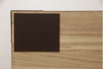 桐箪笥の衣装盆を外して使いやすくリメイク!上段の衣装盆4杯を取り外し。チェストナット系で着色仕上げ。