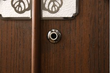 3段重ね桐箪笥の中段引き出しを衣装盆にリメイク!衣装盆をヒノキ材で4杯製作。オーク系に着色仕上げ。