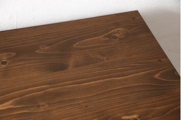 2段重ね桐箪笥を綺麗に再生!取っ手を交換し、ヒノキ無垢材で天板を取り付け。オーク系の着色と蜜蝋ワックス仕上げ。