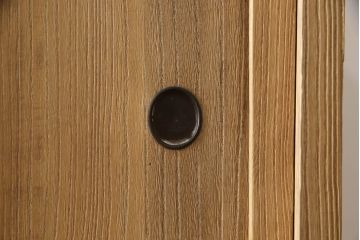 3段重ね桐箪笥を綺麗に再生!既存の砥の粉を洗浄後に蜜蝋ワックスで木地仕上げ。