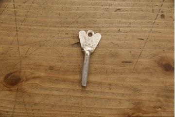 3段重ね桐箪笥を綺麗に再生!既存の砥の粉を洗浄後に蜜蝋ワックスで木地仕上げ。