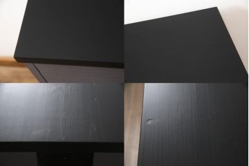 重ね桐箪笥をサイドボードとチェストにリメイク!上段は衣装盆・棚受けを取り外し、棚板を取り付けて脚付きサイドボードに。下段は引き出しを中央から分割し、奥行きを詰めて脚付チェスト2台に。3台ともダークグレー/マットブラックでペイント。