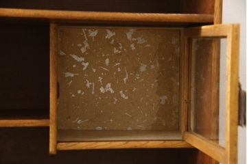 茶箪笥を綺麗に再生!高品質リペアを施し、元の色をベースに着色仕上げ。