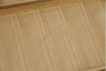衣装箪笥を綺麗に再生!高品質リペアを施し、現状の色をベースに補色・キズ消し仕上げ。