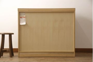 整理箪笥を上下に分けて2つの箪笥にリメイク!上段には台輪を取り付け。下段は同デザインの別の箪笥の天板を移設。