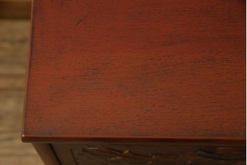 和箪笥をチェストにリメイク!台輪をカットし木製脚の取り付け。現状をベースにワントーン落ち着いた色に着色仕上げ。