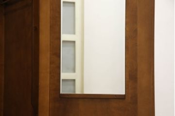 ワードローブを使いやすいサイズにリメイク!ご希望に合わせて横幅を小さくリサイズ。左側板も移設して小ぶりなワードローブに。