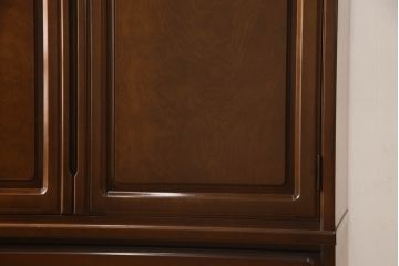 ワードローブを使いやすいサイズにリメイク!ご希望に合わせて横幅を小さくリサイズ。左側板も移設して小ぶりなワードローブに。