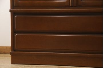 ワードローブを使いやすいサイズにリメイク!ご希望に合わせて横幅を小さくリサイズ。左側板も移設して小ぶりなワードローブに。