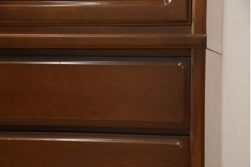 ワードローブを使いやすいサイズにリメイク!ご希望に合わせて横幅を小さくリサイズ。左側板も移設して小ぶりなワードローブに。