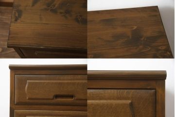 重ね箪笥を4つのチェストにリメイク!元の引き出しのセパレート部分を縦に分割。それぞれ天板、側面、台輪を付けて小さなチェストに。ワントーン落ち着いた色に着色仕上げ。