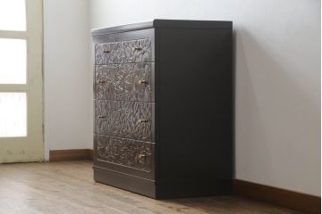 箪笥を綺麗に再生!高品質リペアを施し、取っ手を修理。引き出しはスライドレール加工をし、より使いやすい箪笥に。