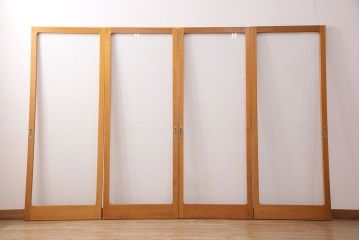 ガラス戸4枚を綺麗に再生!高品質リペアを施し、現状のガラスから強化ガラスに交換。