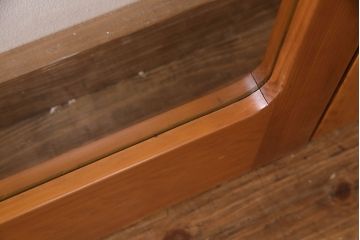 ガラス戸4枚を綺麗に再生!高品質リペアを施し、現状のガラスから強化ガラスに交換。