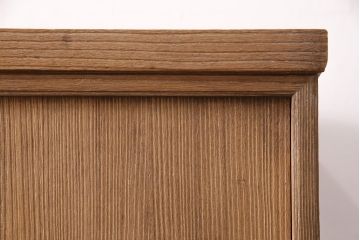 3段重ね桐箪笥を綺麗に再生!高品質リペアをし、指定箇所の金具を交換。蜜蝋ワックスで仕上げ。