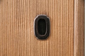 3段重ね桐箪笥を綺麗に再生!高品質リペアをし、指定箇所の金具を交換。蜜蝋ワックスで仕上げ。