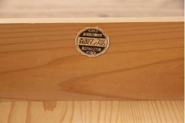 桐箪笥を綺麗に再生!高品質リペアをし、蜜蝋ワックスで仕上げ。